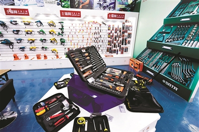 破解跨境电商品牌出海难题:策略与实践
