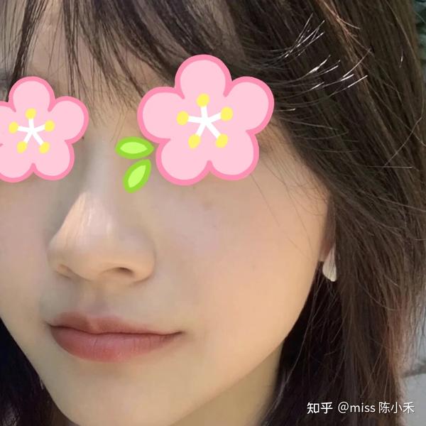 黄黑皮女生的时尚穿搭指南：适配技巧全解析